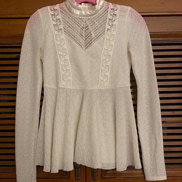 Free People Tops - 🦋 FREE PEOPLE BEIGE LACE VICTORIAN BABYDOLL TOP